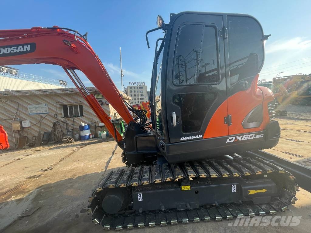 Doosan DX 60-9 C Midi bagri 7t – 12t
