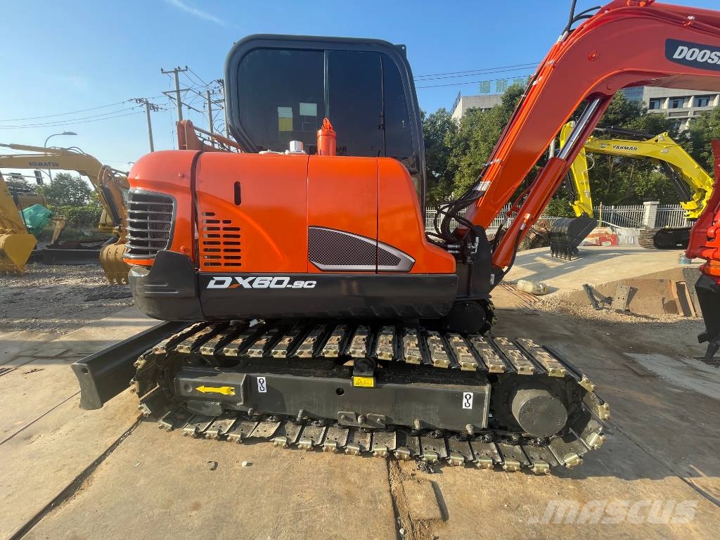 Doosan DX 60-9 C Midi bagri 7t – 12t