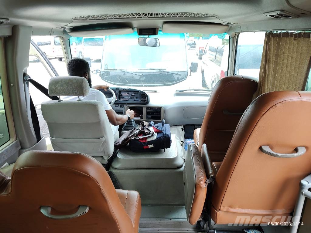 Toyota Coaster Bus Mikroautobusai