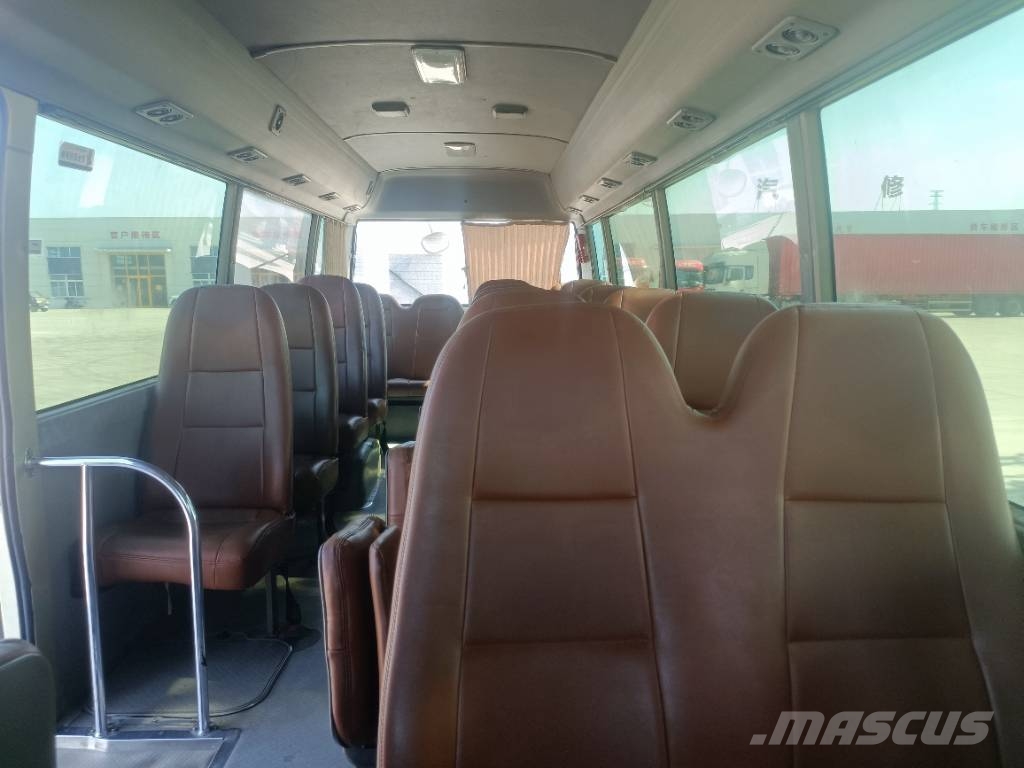Toyota Coaster Bus Mikroautobusai