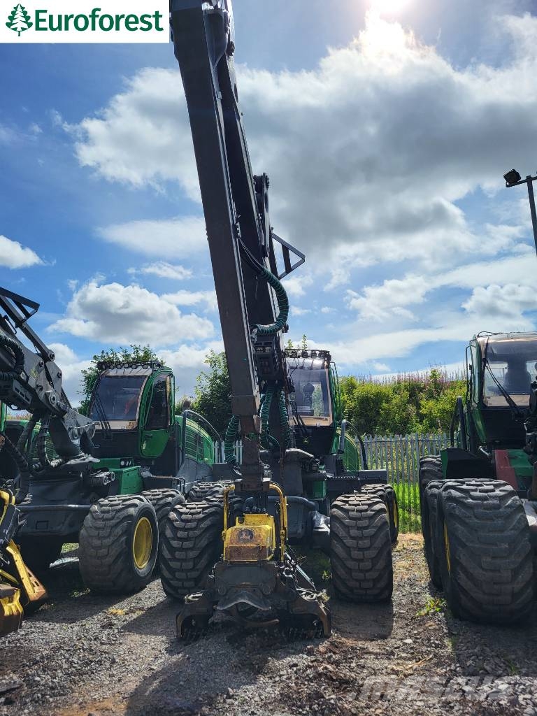 John Deere 1170 G Betakarítók