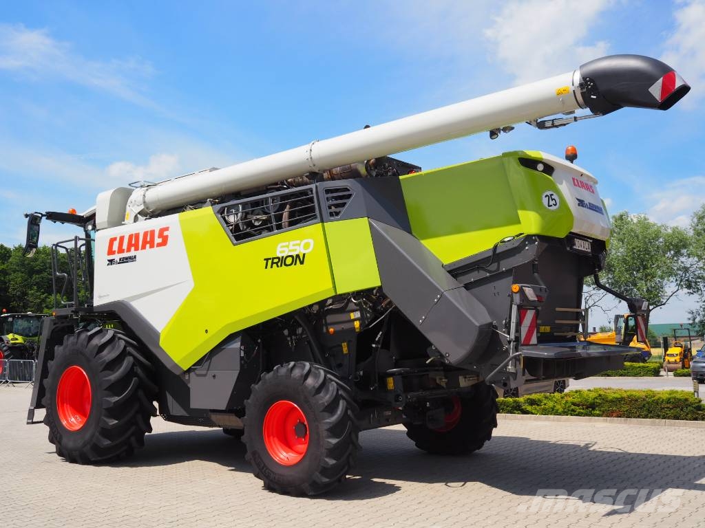 CLAAS Trion 650 + V680 Θεριζοαλωνιστικές μηχανές