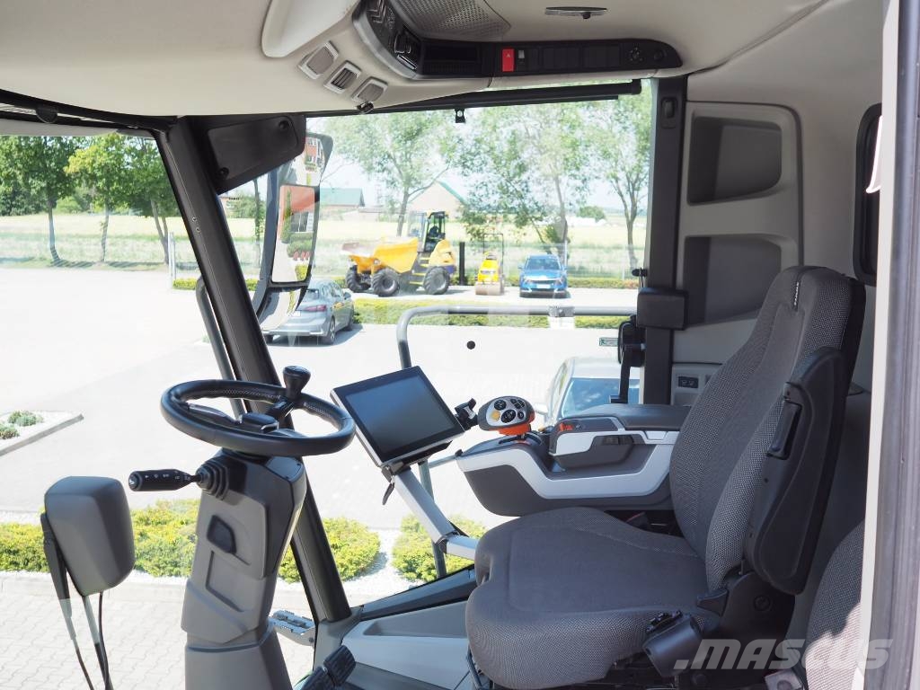 CLAAS Trion 650 + V680 Θεριζοαλωνιστικές μηχανές