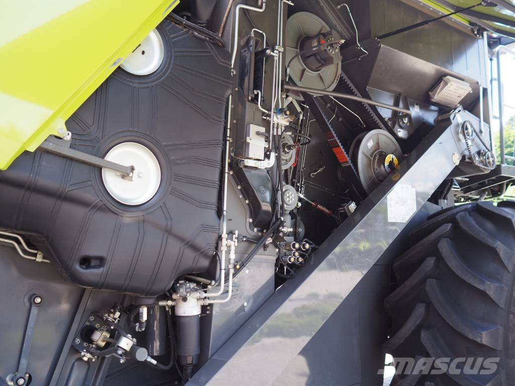 CLAAS Trion 650 + V680 Θεριζοαλωνιστικές μηχανές