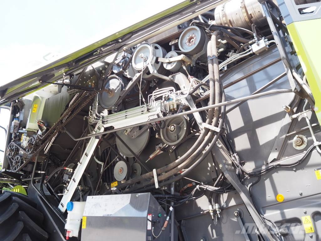 CLAAS Trion 650 + V680 Θεριζοαλωνιστικές μηχανές