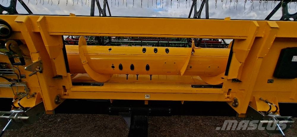 New Holland CX8.70 FS حصادات