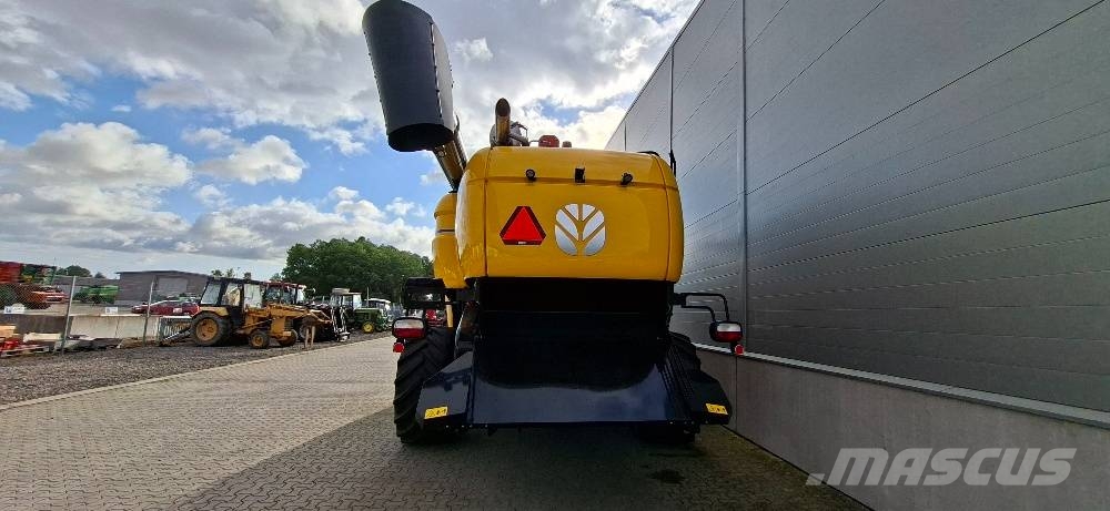 New Holland CX8.70 FS حصادات