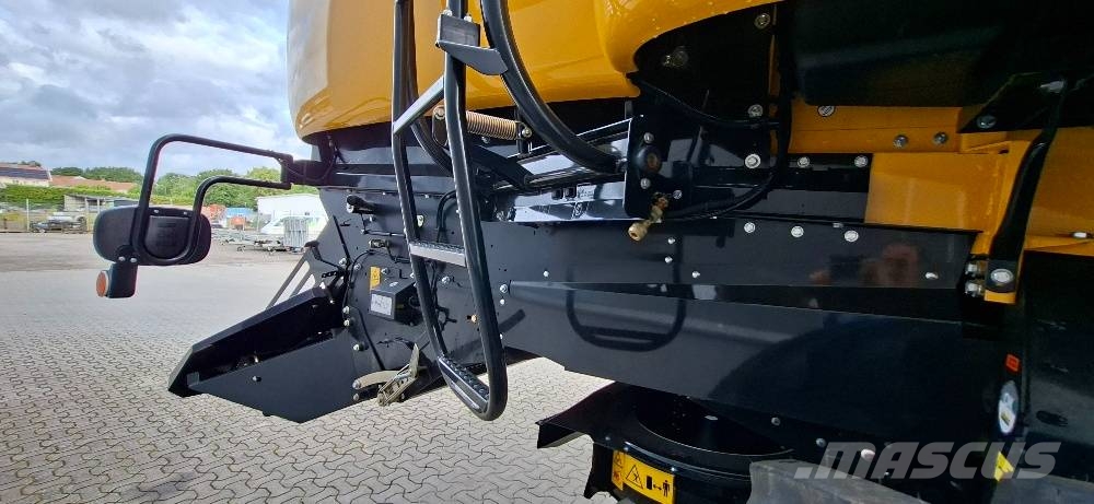 New Holland CX8.70 FS حصادات