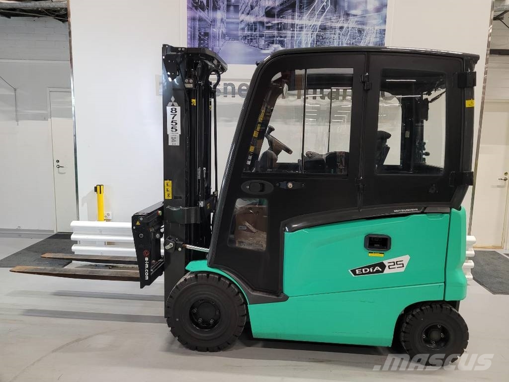 Mitsubishi FB 25 CN ( Litium akku ) شاحنات ذات رافعات شوكية تعمل بالكهرباء