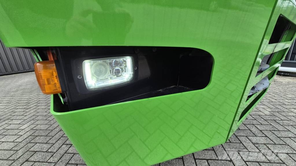Terberg YT203EV (Several units available !!) 終端式曳引機