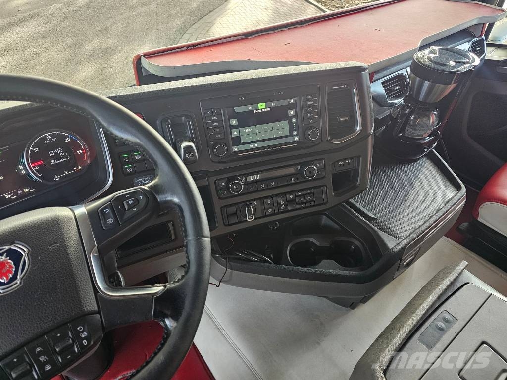 Scania R410 High NGS Trekkers