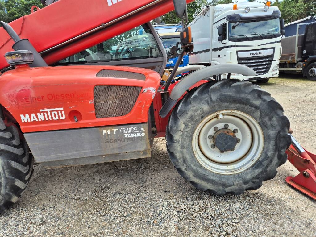 Manitou MT1235 // Platform (REMOTE control) // Forks Ładowarki teleskopowe