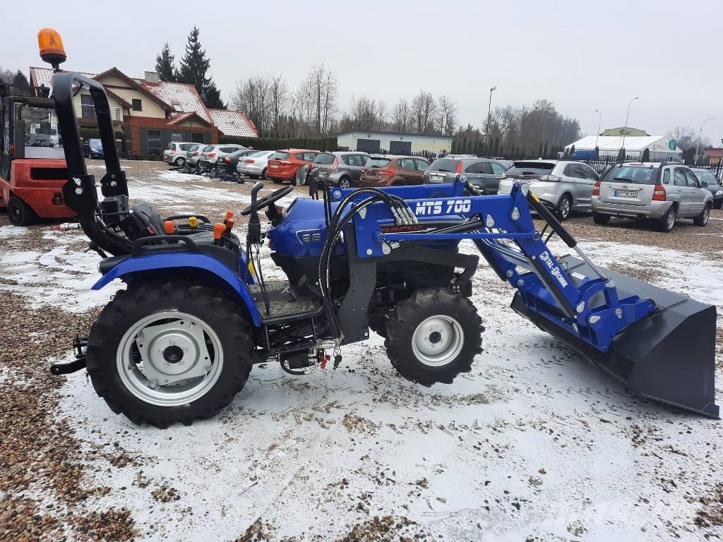 Farmtrac FT26 4WD + front loader MTS 700 Τρακτέρ