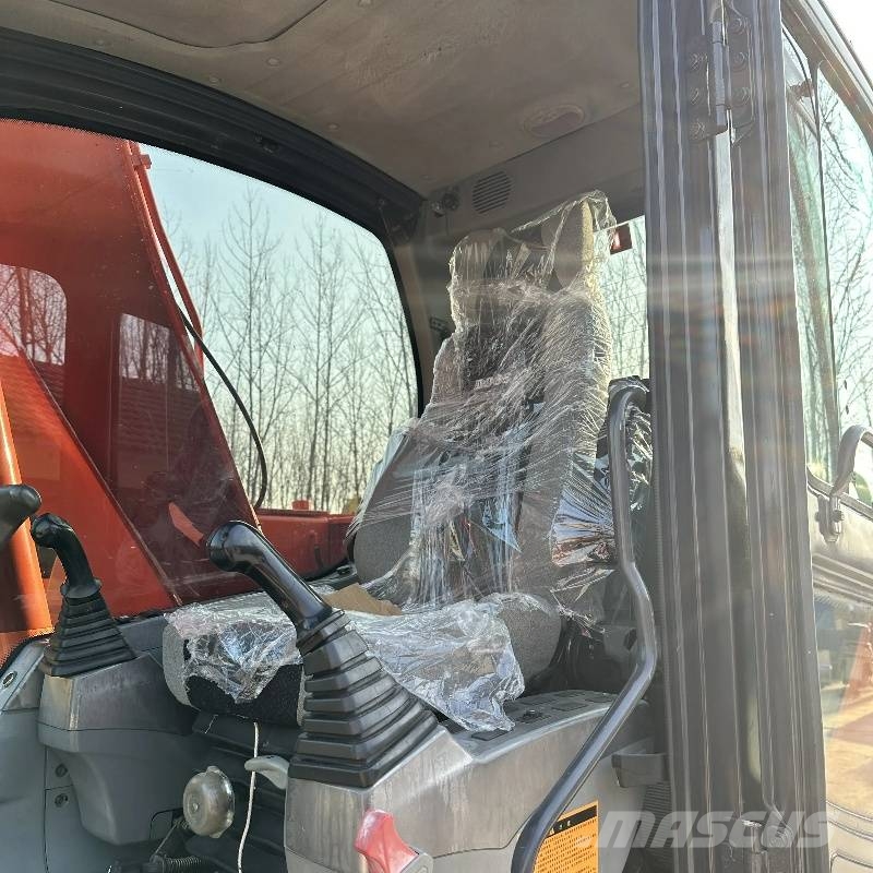 Doosan DX 140 Bageri guseničari