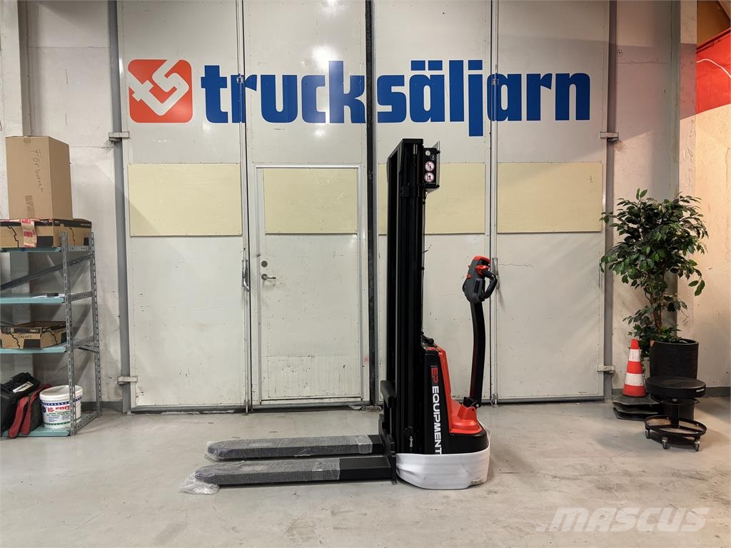 EP Equipment ESA 121 Stand-in stackers