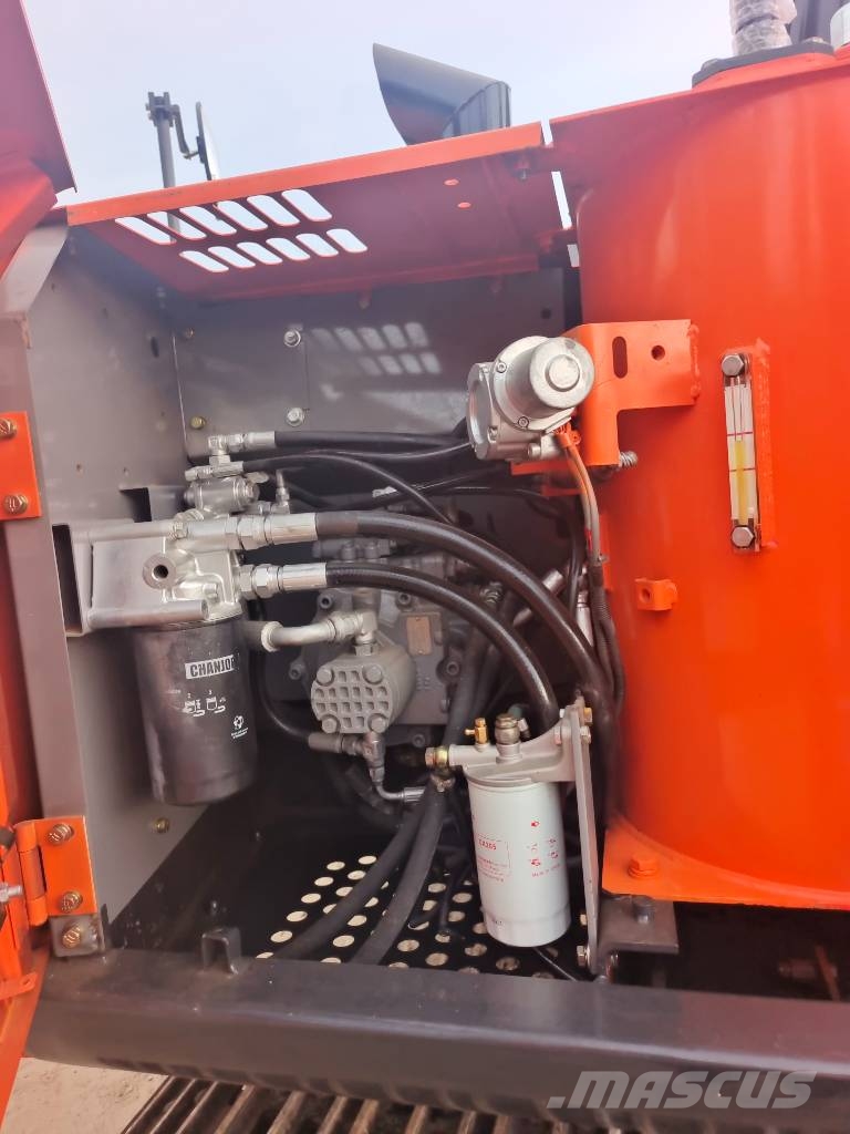 Hitachi ZAXIS 120-3 made in Japan حفارات وسط 7 طن - 12 طن
