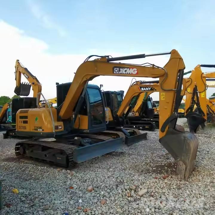 XCMG XE 75 D Bagri goseničarji
