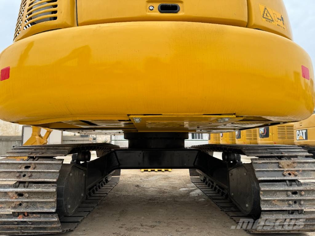 Komatsu PC 70 Mini bagri <7t