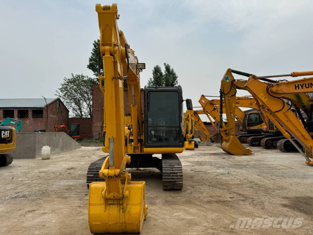 Komatsu PC 70 Mini bagri <7t
