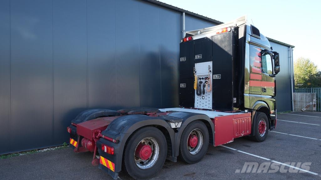 Mercedes-Benz Actros 3351 6x4 tractor unit Cavalos mecânicos