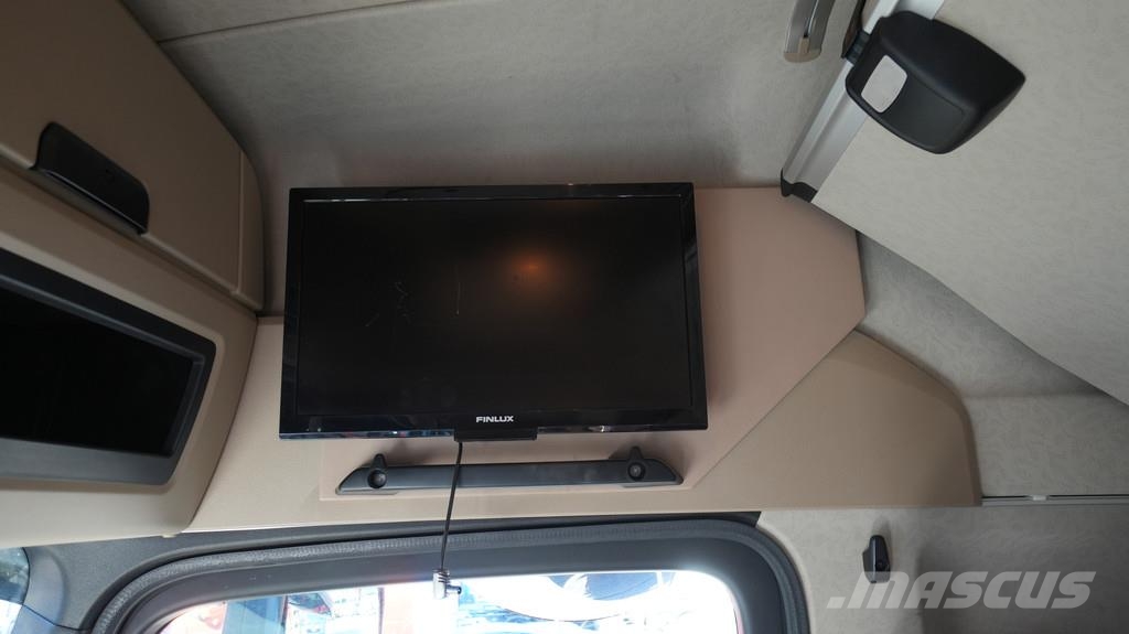 Mercedes-Benz Actros 3351 6x4 tractor unit Cavalos mecânicos