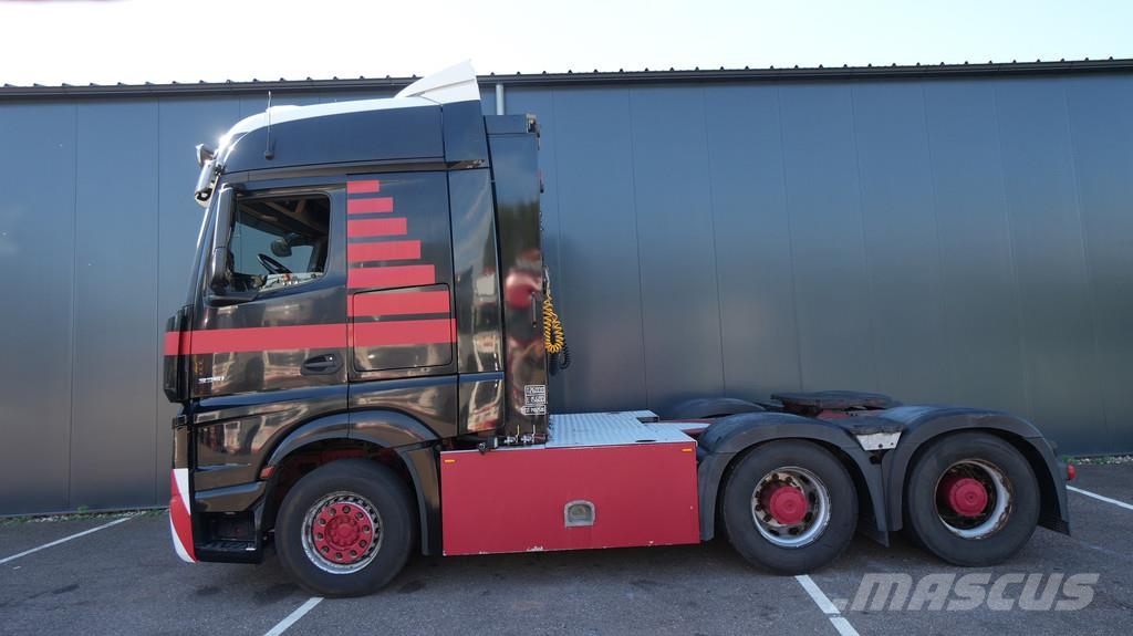 Mercedes-Benz Actros 3351 6x4 tractor unit Cavalos mecânicos