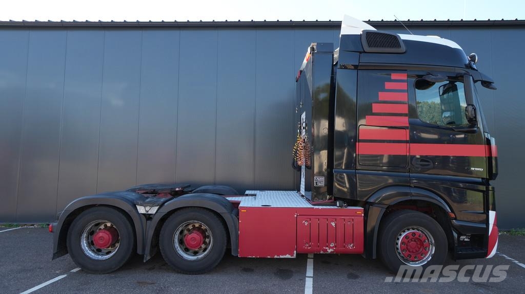 Mercedes-Benz Actros 3351 6x4 tractor unit Cavalos mecânicos