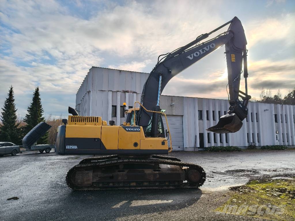 Volvo EC 250 D L Raupenbagger