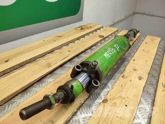 Merlo P... steering actuator 섀시 및 서스펜션
