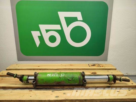 Merlo P... steering actuator 섀시 및 서스펜션