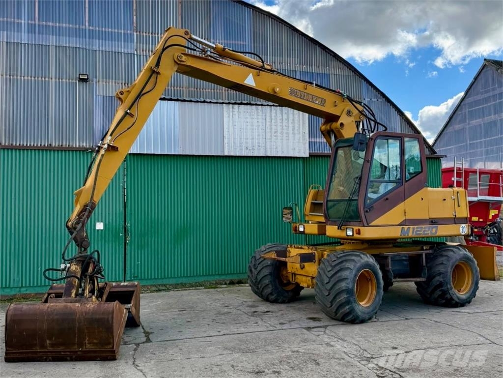 Hydrema M1220 + Schaufel Mobilbagger
