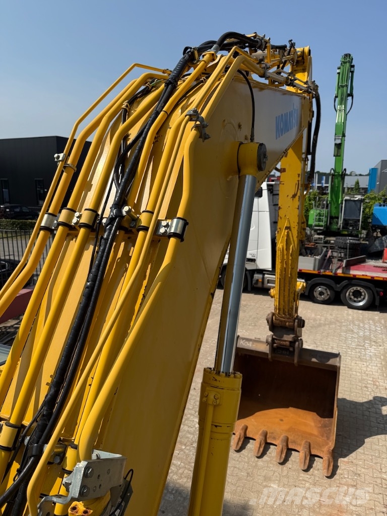 Komatsu PC 210 LC-11 - PC 210 LC - PC 210 حفارات زحافة