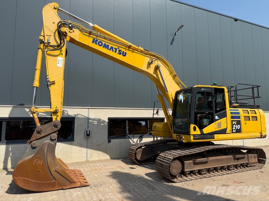Komatsu PC 210 LC-11 - PC 210 LC - PC 210 حفارات زحافة
