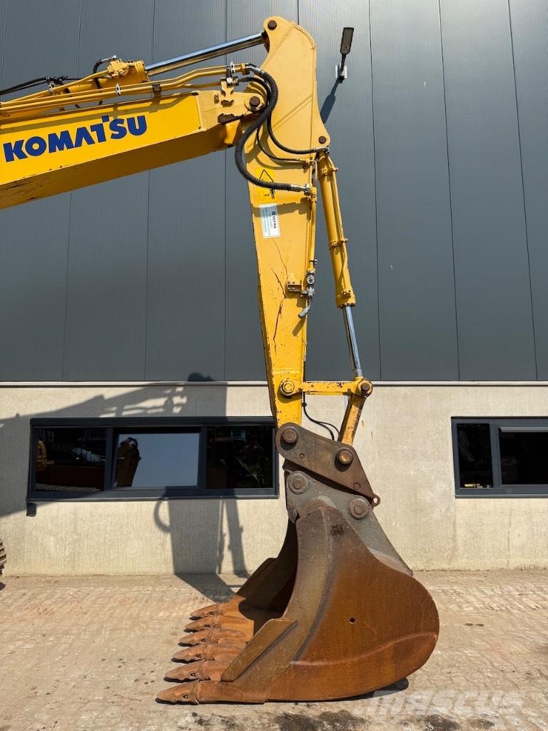 Komatsu PC 210 LC-11 - PC 210 LC - PC 210 حفارات زحافة