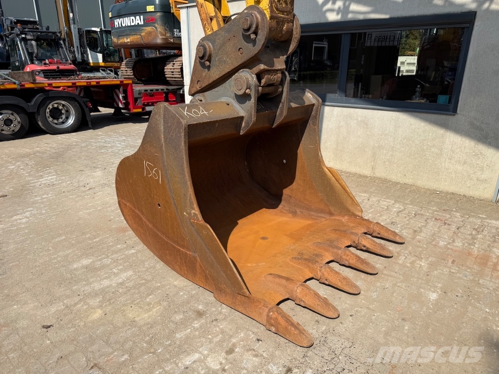 Komatsu PC 210 LC-11 - PC 210 LC - PC 210 حفارات زحافة