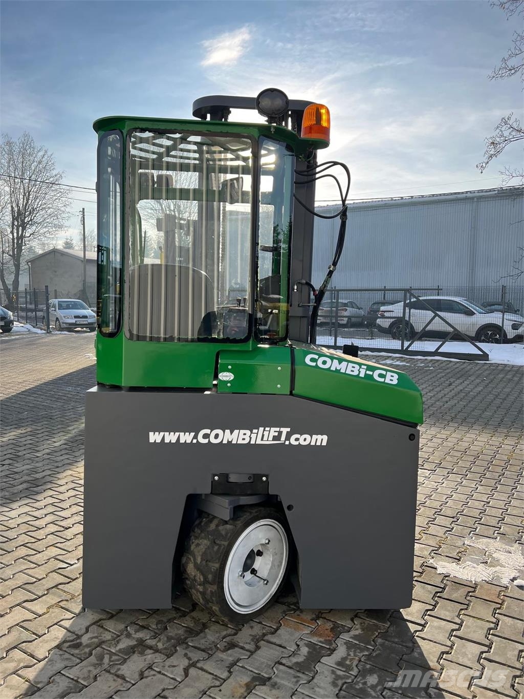 Combilift [Discount SALE] CBE 2500 4-way reach trucks