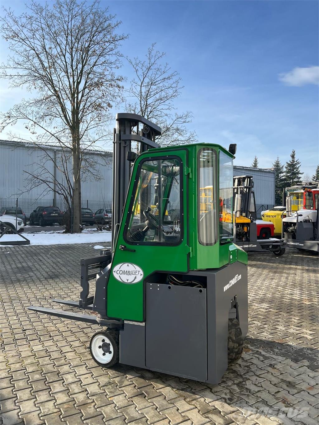 Combilift [Discount SALE] CBE 2500 4-way reach trucks