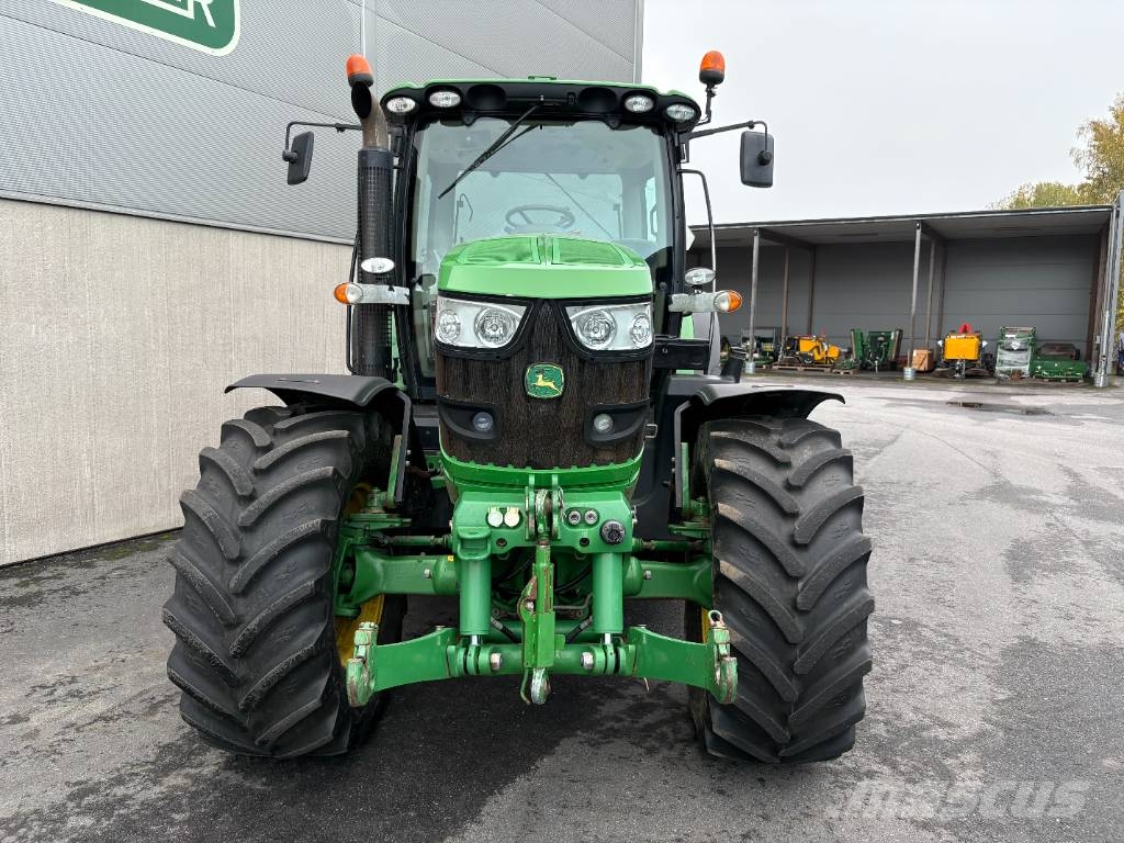 John Deere 6150 R Traktorer