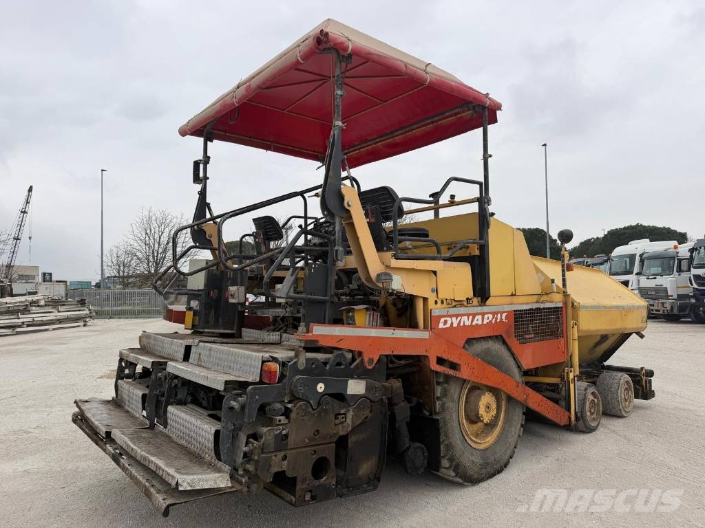 Dynapac F 121-6W Asfaltsläggningsmaskiner