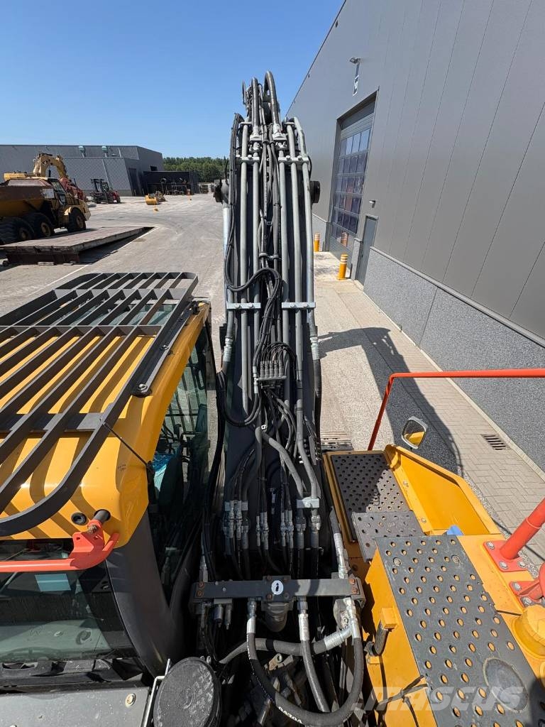 Volvo EC220ENL (Two Buckets) Escavadeiras de esteiras