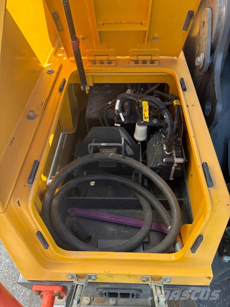 Volvo EC220ENL (Two Buckets) Escavadeiras de esteiras