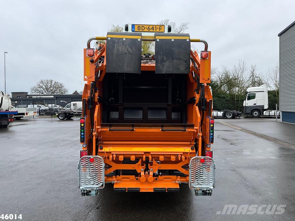 Fuso Canter 9C18 Geesink 7m³ 垃圾車