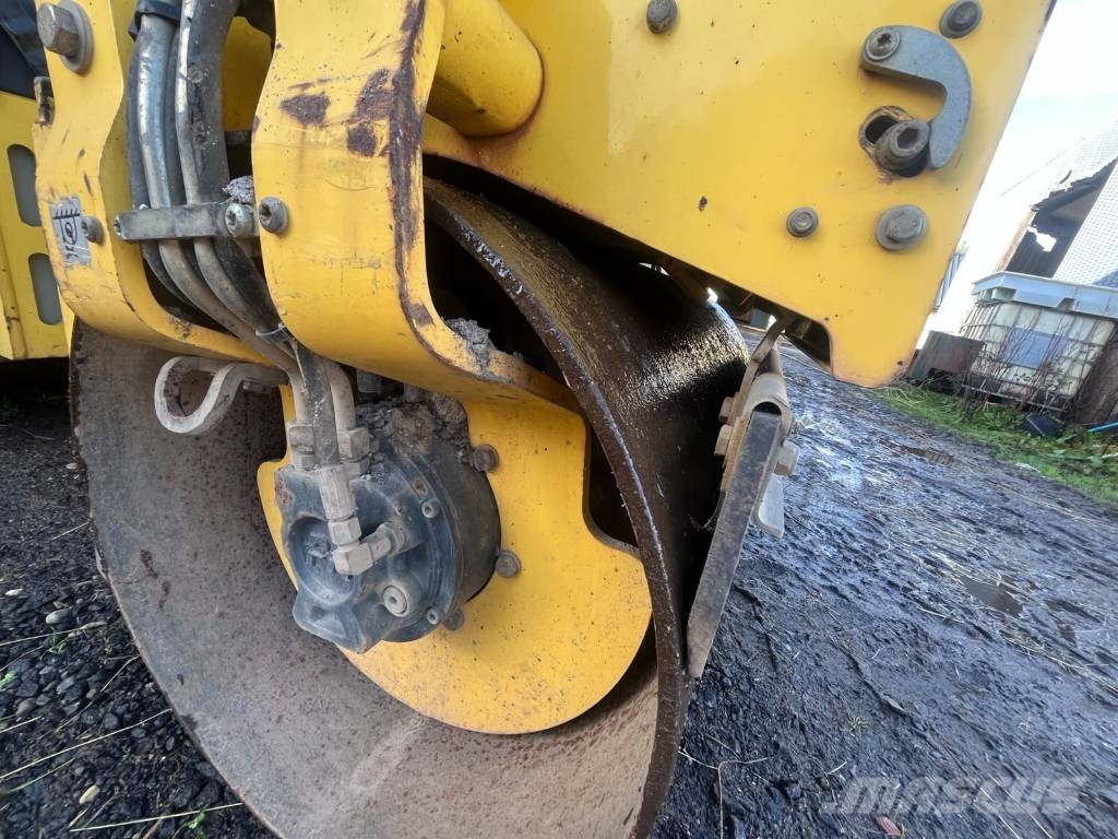 Bomag BW 100 AD M-5 Tvilling tromle