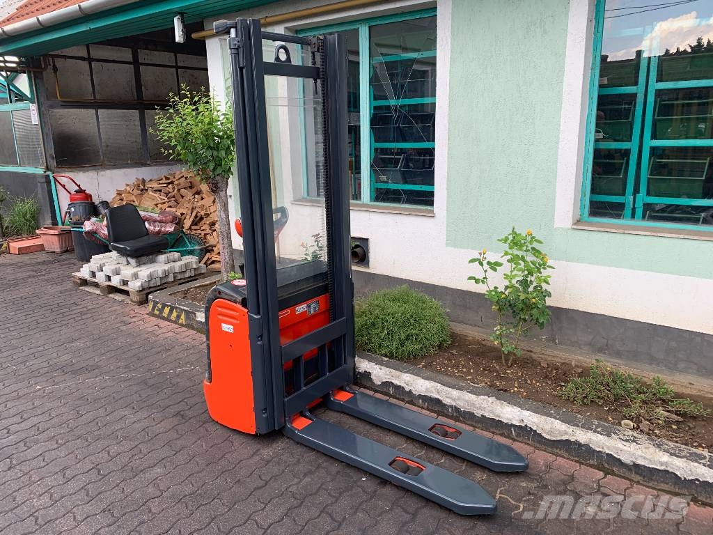 Linde L12 /379/ V-2963 OB Χειροκίνητα παλετοφόρα