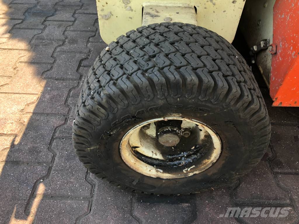 JLG CM2558 V-3343 EO Henkilönostimet ja nostolaitteet