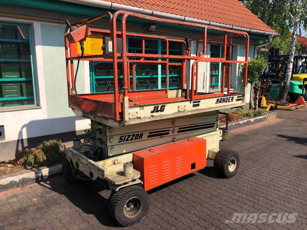 JLG CM2558 V-3343 EO Henkilönostimet ja nostolaitteet