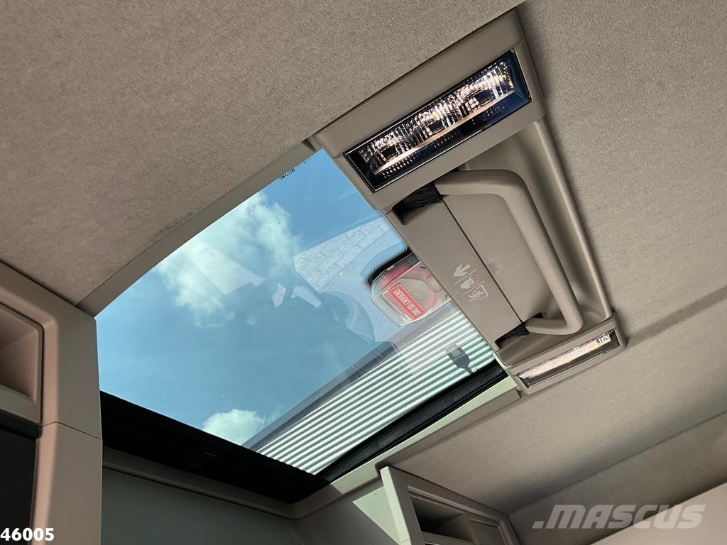 Volvo FH 500 Euro 6 8x2 HMF 95 Tonmeter laadkraan + Fly- Kranen voor alle terreinen
