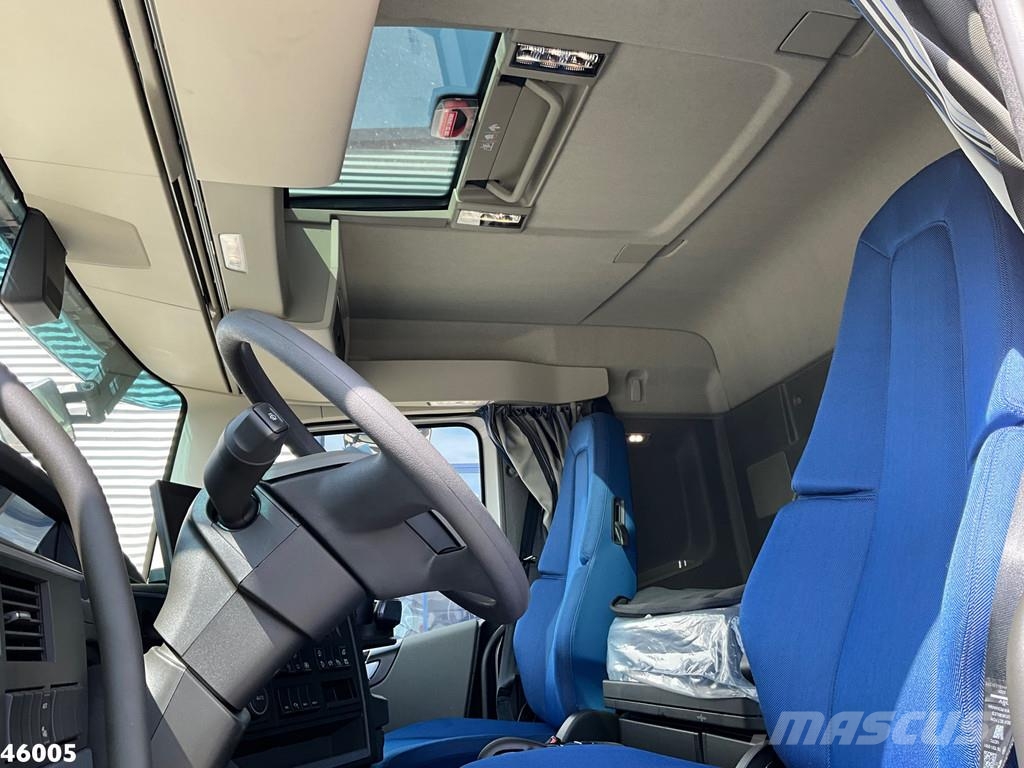 Volvo FH 500 Euro 6 8x2 HMF 95 Tonmeter laadkraan + Fly- Kranen voor alle terreinen