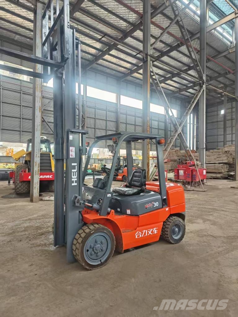 Heli CPC 30 Diesel heftrucks