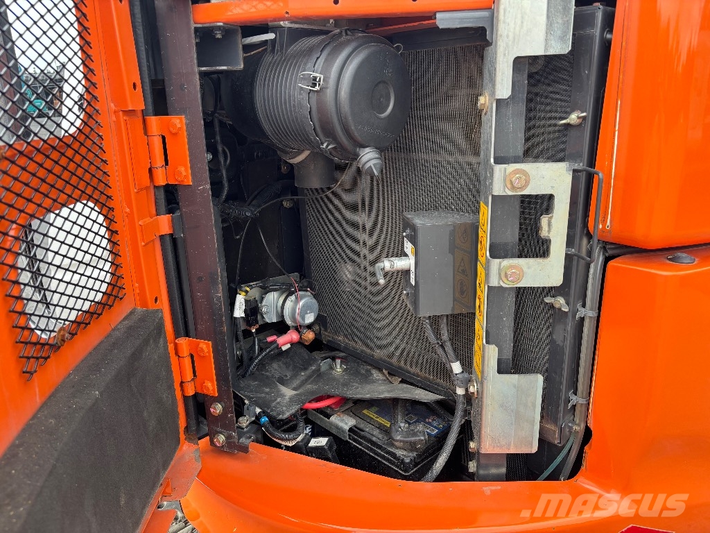 Hitachi ZX 85 US / Engcon, Kauha, Rasvari, Huollettu! Excavadoras 7t - 12t